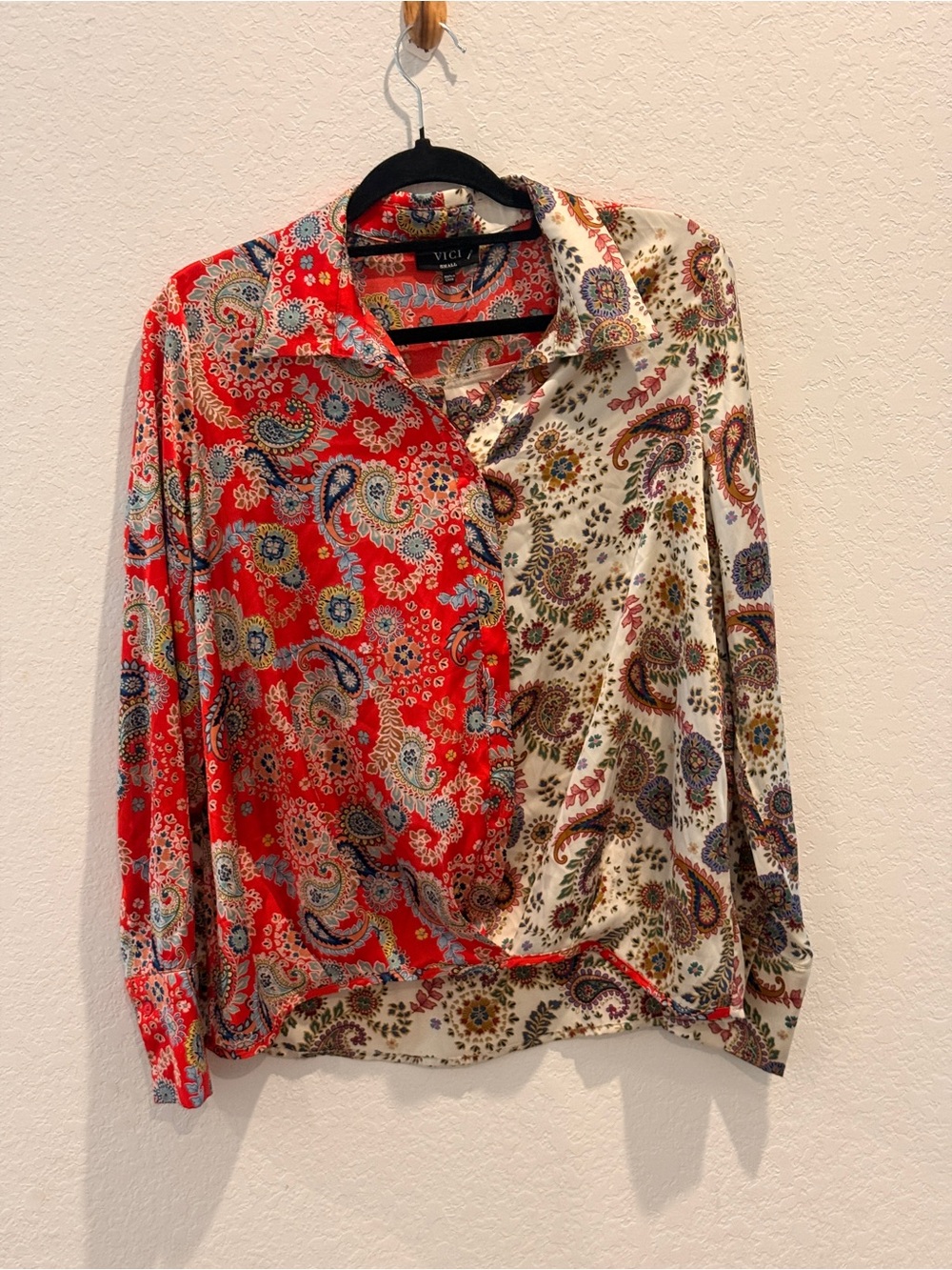 Vici Two-Tone Paisley Button-Down Shirt - Red & Cream